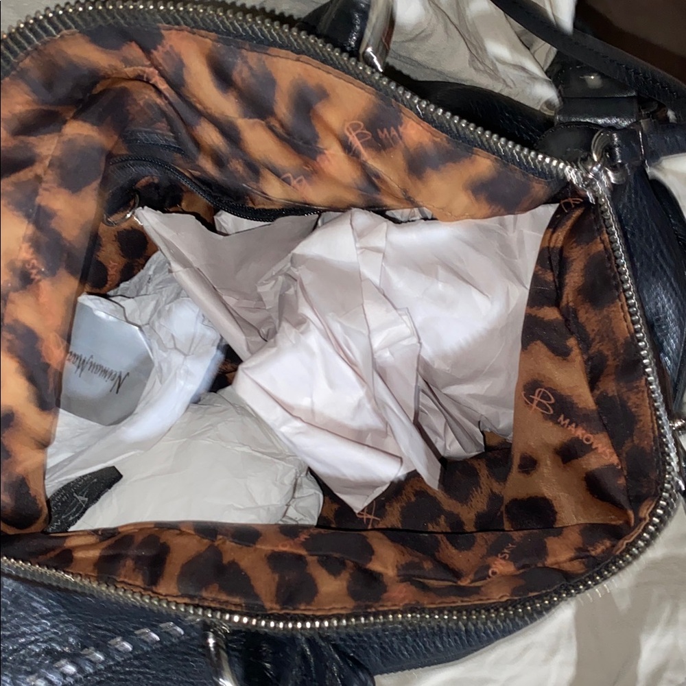 Very gently enjoyed- B.MAKOWSKY Stylish Black Leather Handbag